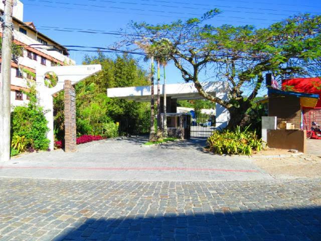 Praia De Bombinhas Res Solar Das Bromelias エクステリア 写真